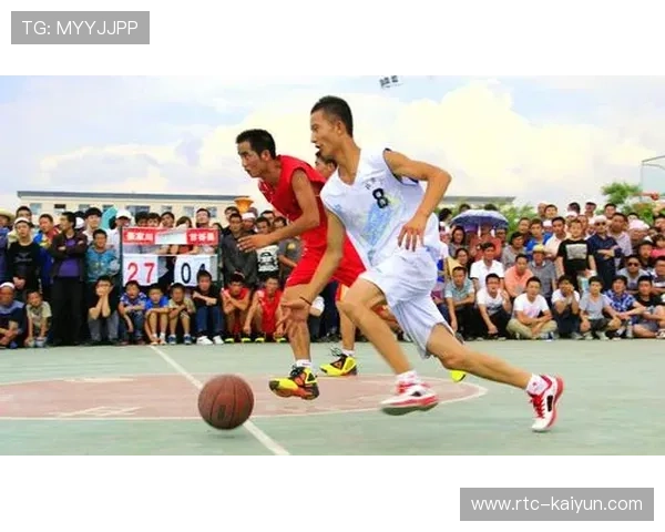 村支书戴虎攻入草根联赛第一百球，视频走红诠释全民体育